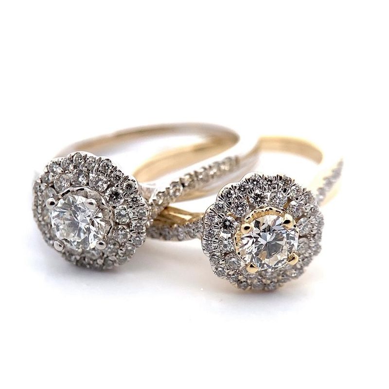 Forlovelsesring i hvitt gull med diamanter 0.82ct tw.si